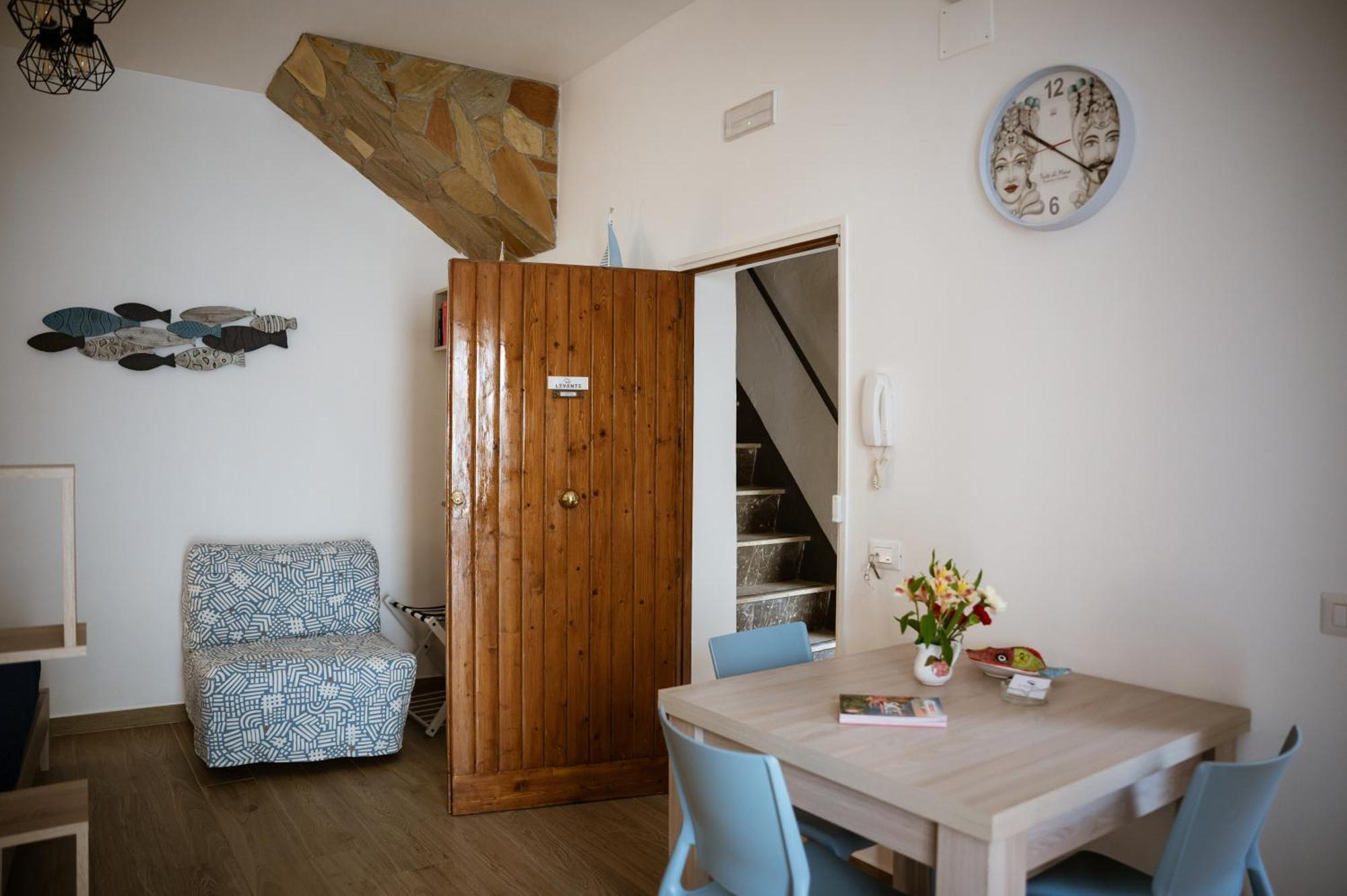 Cortilia Holiday House เชฟาลู ภายนอก รูปภาพ