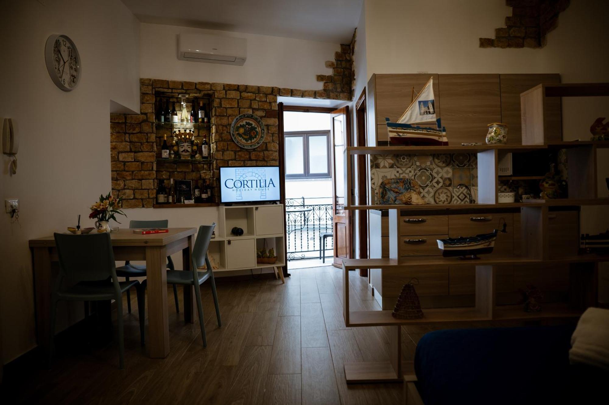 Cortilia Holiday House เชฟาลู ภายนอก รูปภาพ